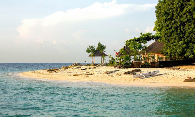 Eksotisme Pulau Samalona