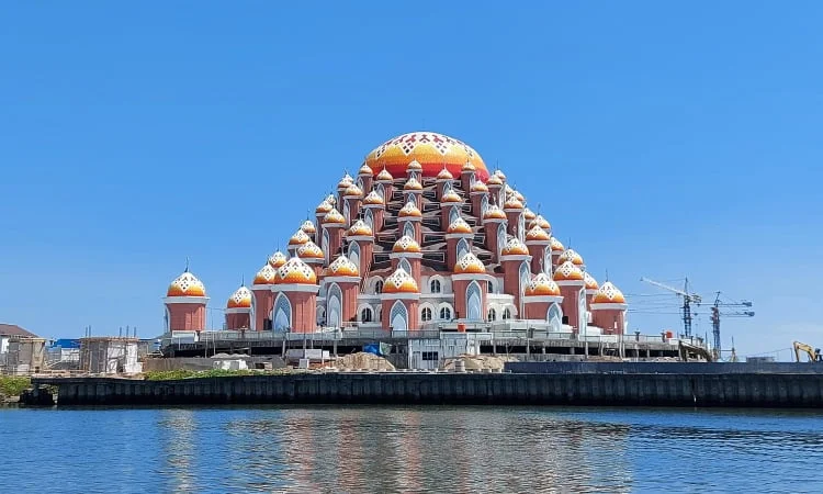 Fasilitas Pantai Losari