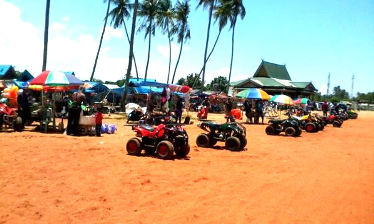 Fasilitas di Pantai Takisung