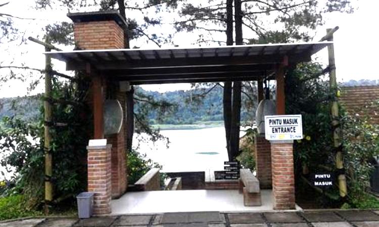 Harga Tiket Danau Linow