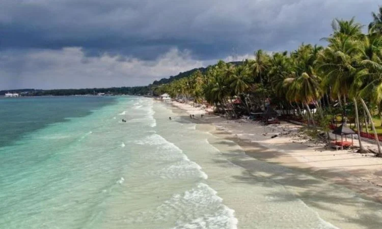 Pantai Kaluku