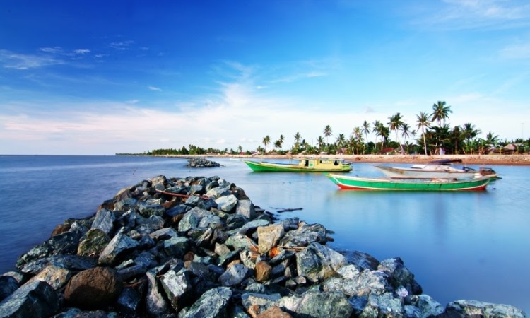 Indahnya Pantai Takisung, Wisata Bahari Terbaik di Tanah Laut Indahnya Pantai Takisung, Wisata Bahari Terbaik di Tanah Laut