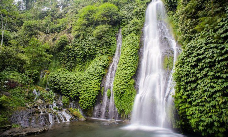 Air Terjun Banyumala
