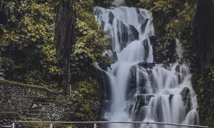 Air Terjun Jembong