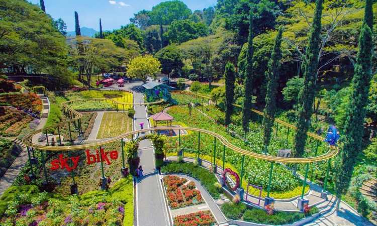 Daya Tarik Batu Flower Garden