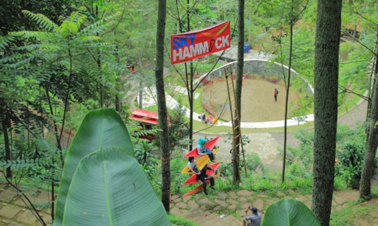Daya Tarik dari Dago Dream Park