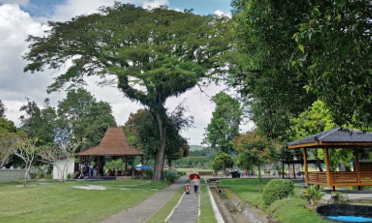 Fasilitas di Candi Prambanan