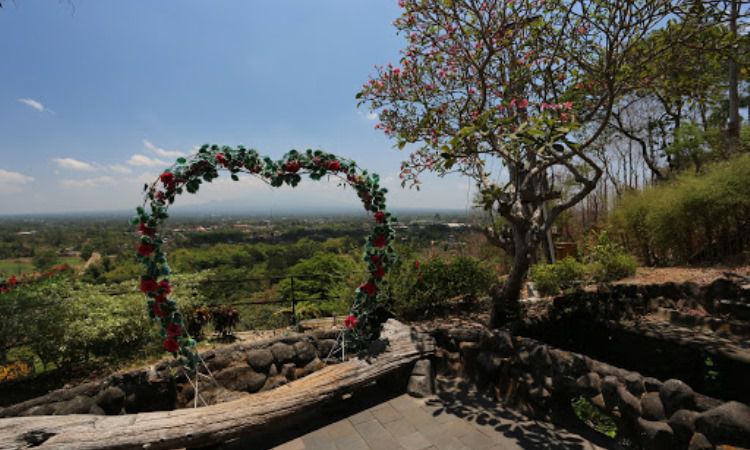 Fasilitas di Candi Ratu Boko
