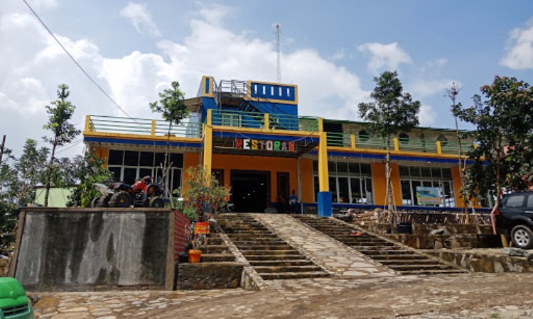 Fasilitas di Curug Ciherang