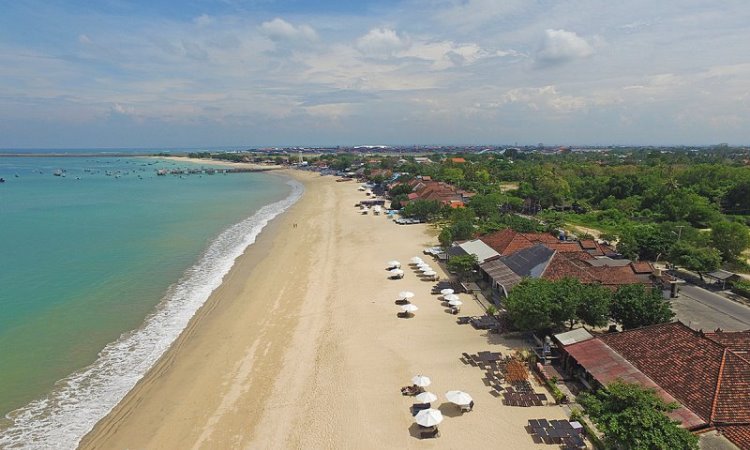 Pantai Jimbaran Bali Pantai Berpasir Putih Tujuan Wajib 