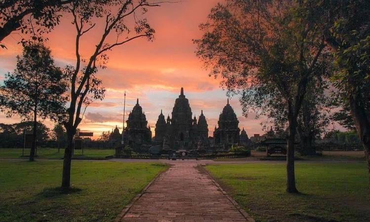 Rute Candi Sewu