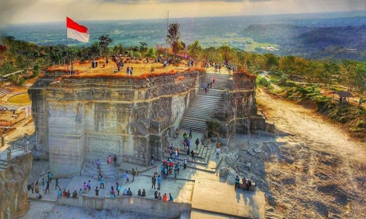 Aktivitas di Tebing Breksi