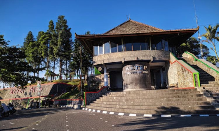 Daya Tarik Ketep Pass