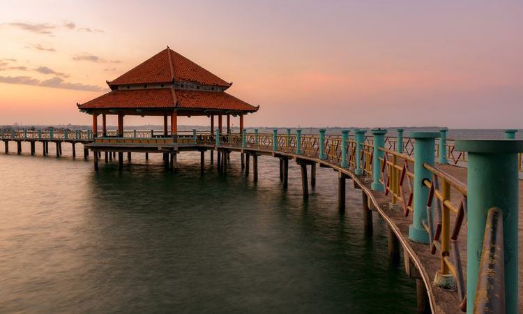 Daya Tarik Pantai Kartini