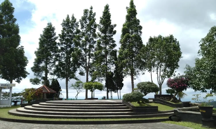 Daya Tarik Wisata Ketep Pass