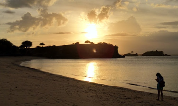 Daya Tarik dari Pantai Tangsi Lombok