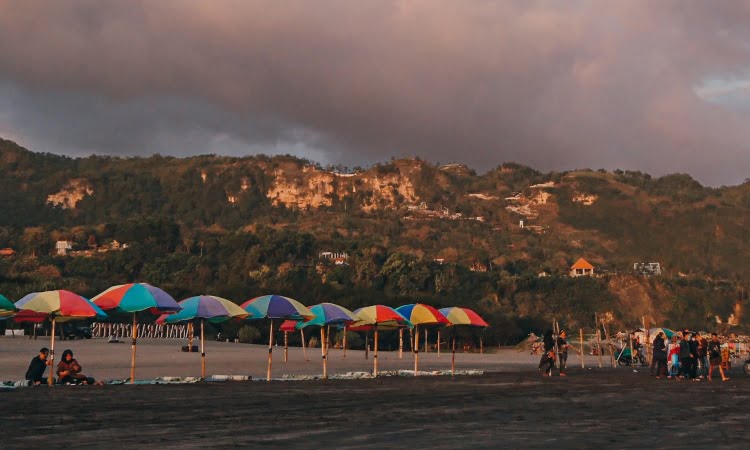 Fasilitas Pantai Parangtritis