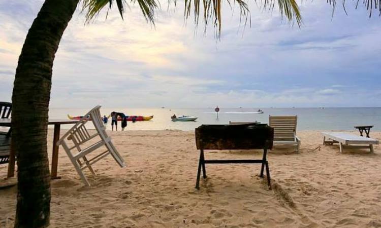 Fasilitas di Pantai Bandengan