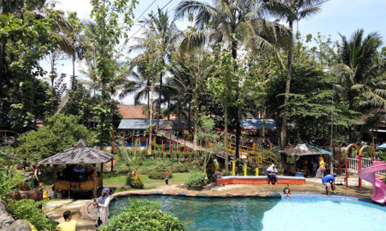 Fasilitas di Taman Kelinci Tuntang