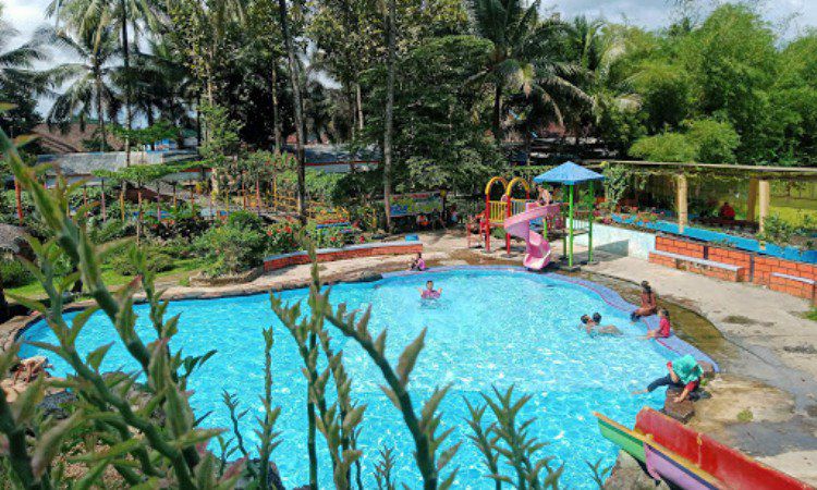 Kegiatan Menarik di Taman Kelinci Semarang