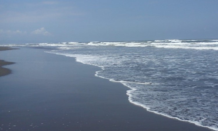 Pantai Widara Payung Cilacap Daya Tarik Aktivitas Liburan Lokasi Harga Tiket Itrip