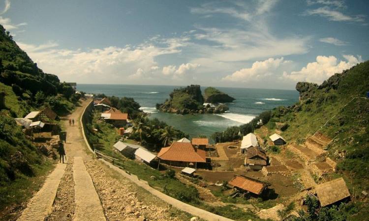 Rute Pantai Nglambor