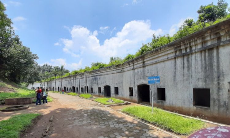 Aktivitas yang Menarik di Benteng Pendem