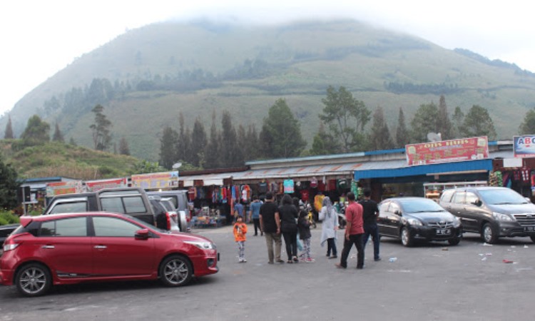 Fasilitas di Air Terjun Sipiso-Piso Karo