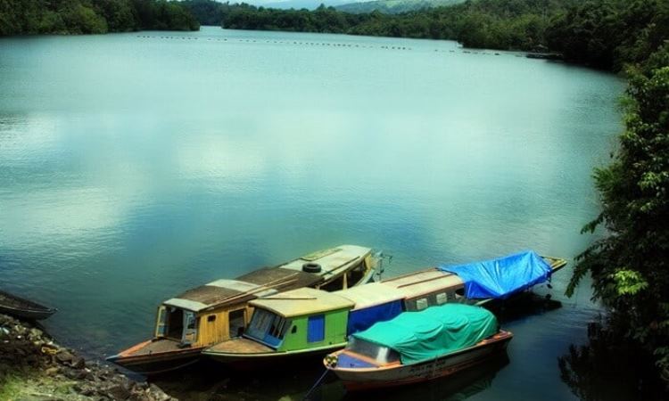 Fasilitas di Waduk Riam Kanan