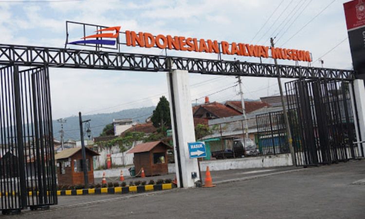 Harga Tiket Museum Kereta Api Ambarawa