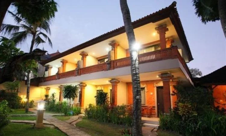 Ida Hotel