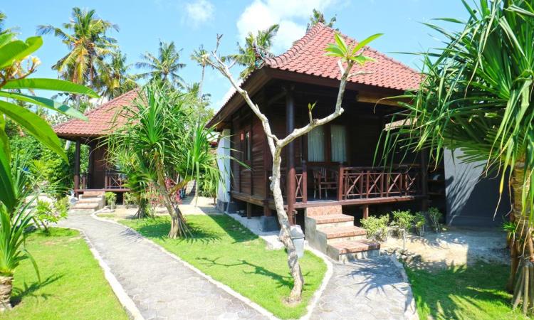 Penginapan di Pantai Kelingking