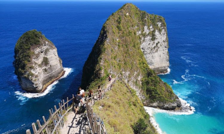 Rute Pantai Kelingking