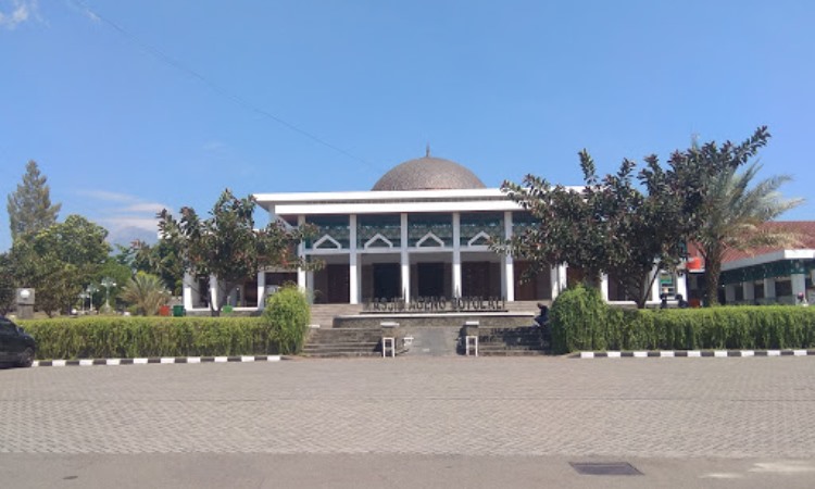 Fasilitas di Alun-Alun Kidul