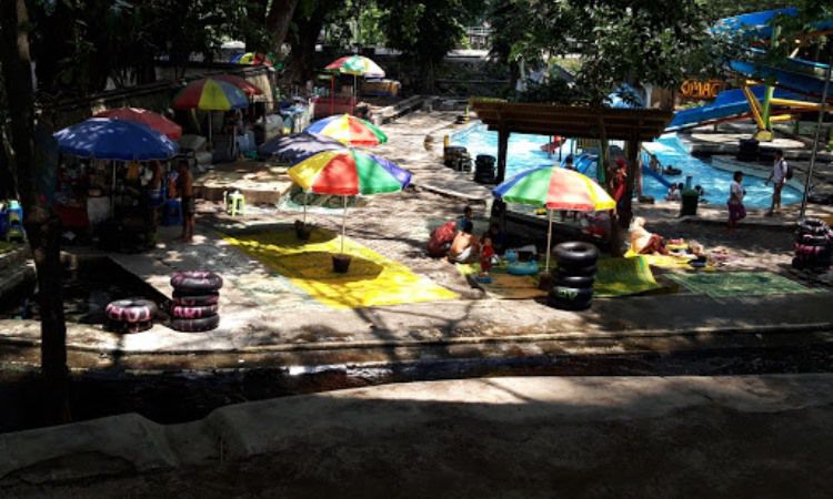 Fasilitas di Umbul Cokro Klaten