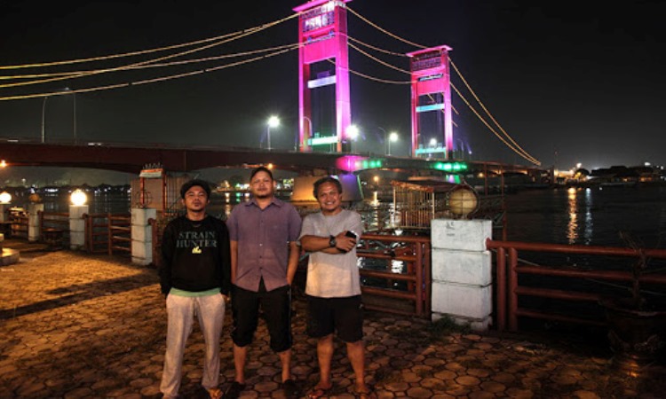 Aktivitas Dilakukan di Jembatan