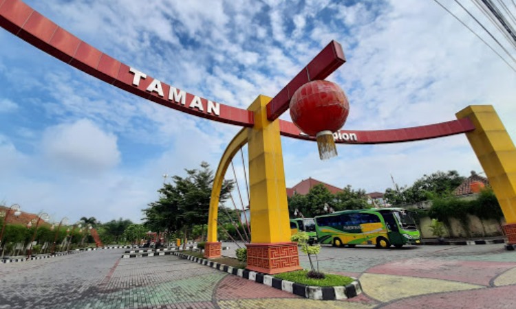 Taman Lampion Klaten, Taman Bermain & Bersantai Favorit Warga