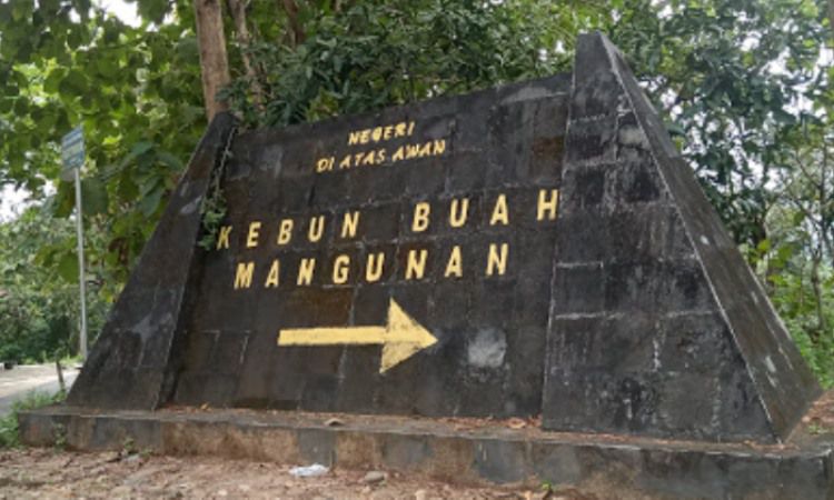 Alamat Kebun Buah Mangunan