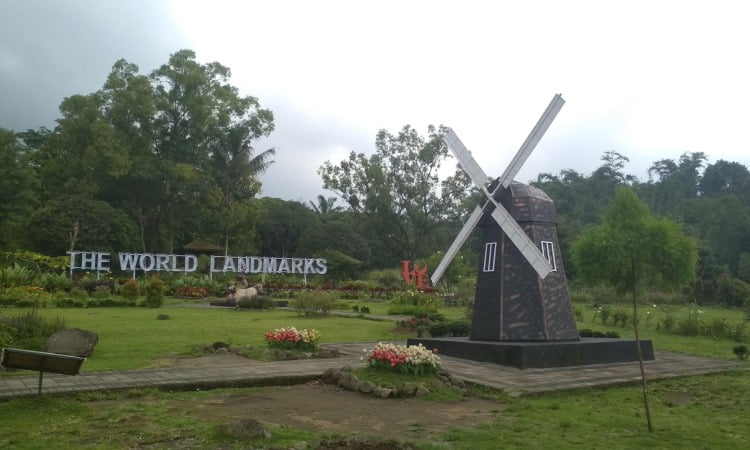 Alamat Merapi Park Jogja