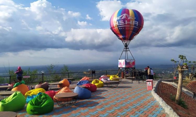 Daya Tarik HeHa Sky View