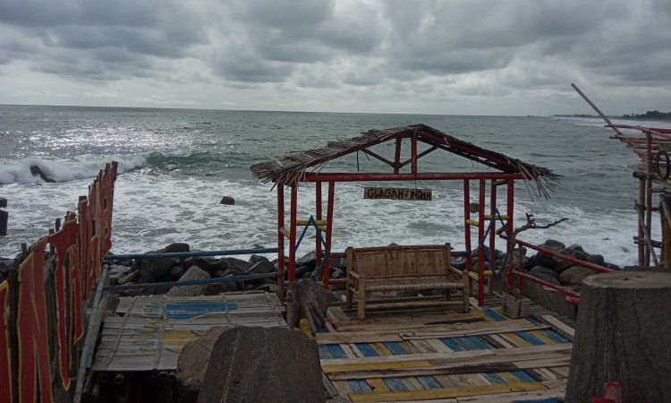 Fasilitas Pantai Glagah