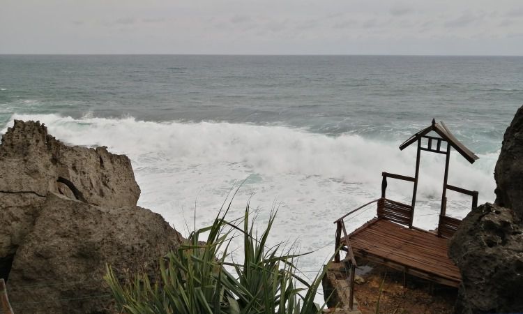 Fasilitas Pantai Kukup