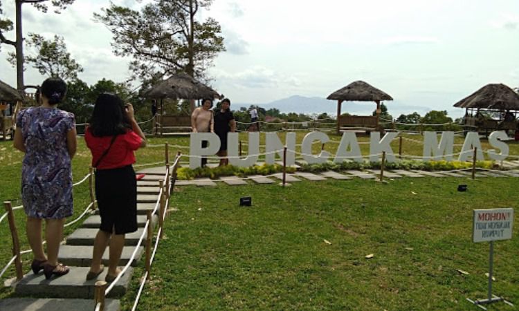 Kegiatan di Puncak Mas