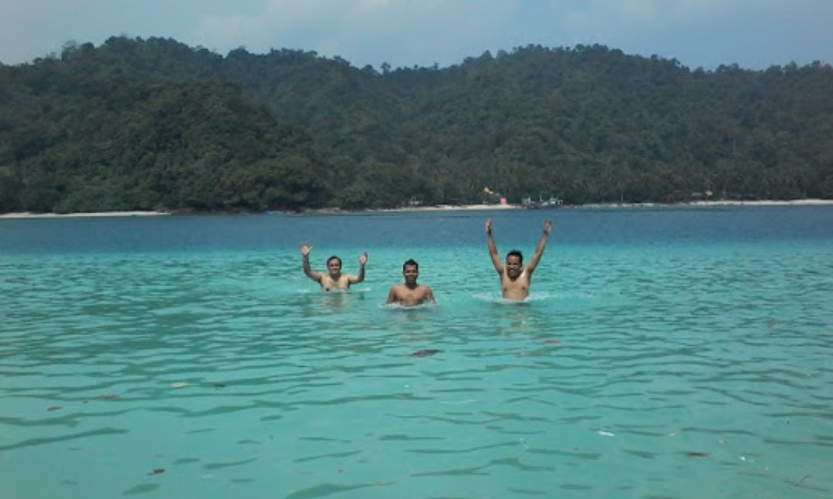 Kegiatan di Teluk Kiluan