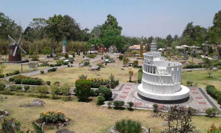 Merapi Park, Destinasi Wisata Hits Jogja & Replika Landmark Terkenal Dunia