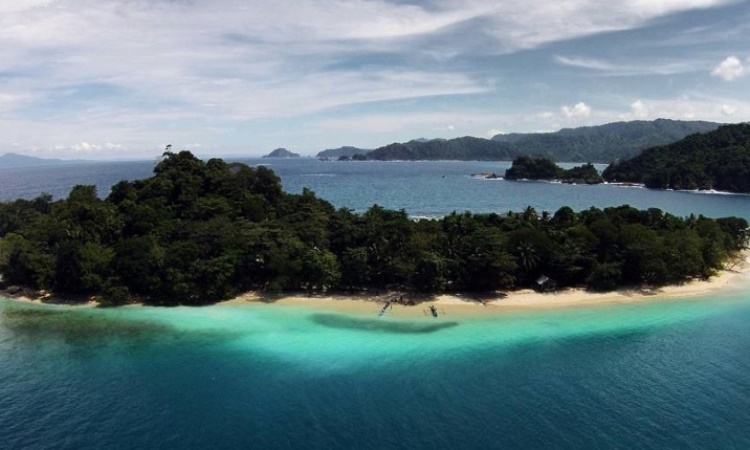 Teluk Kiluan, Wisata Bahari Nan Eksotis di Lampung Teluk Kiluan, Wisata Bahari Nan Eksotis di Lampung