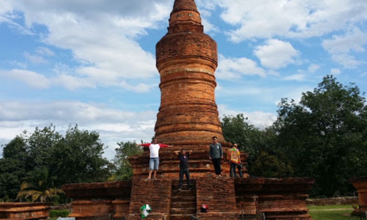 Aktivitas Dilakukan di Candi Muara Takus