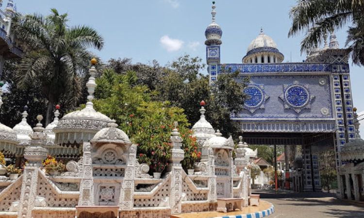 Alamat Masjid Tiban