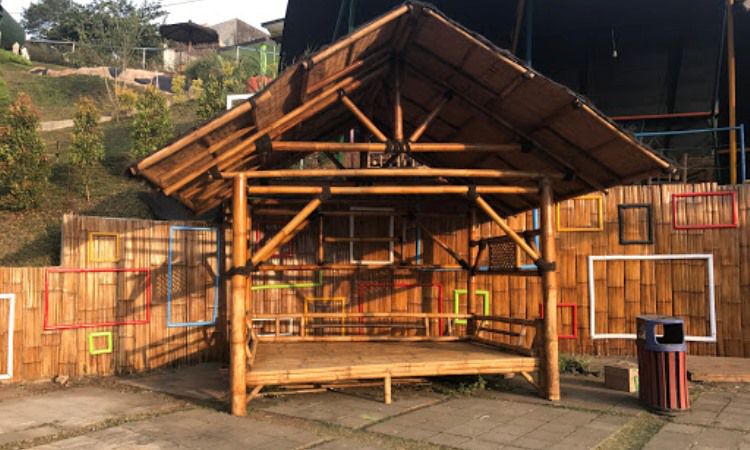 Fasilitas di Taman Kelinci Malang