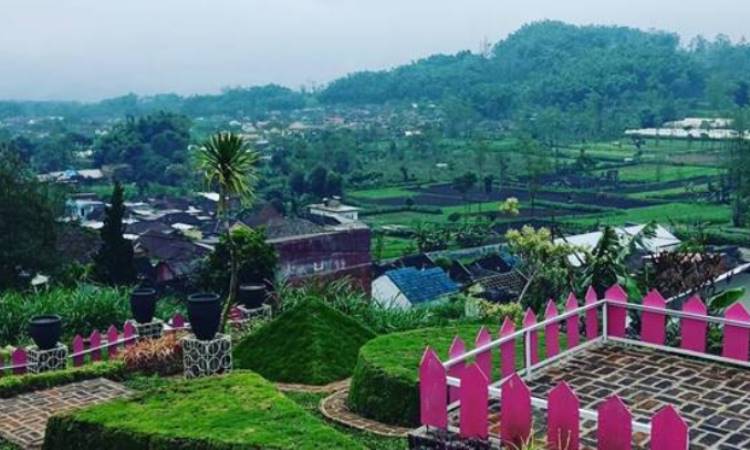 Taman Kelinci, Tempat Wisata Edukasi Keluarga di Batu Malang